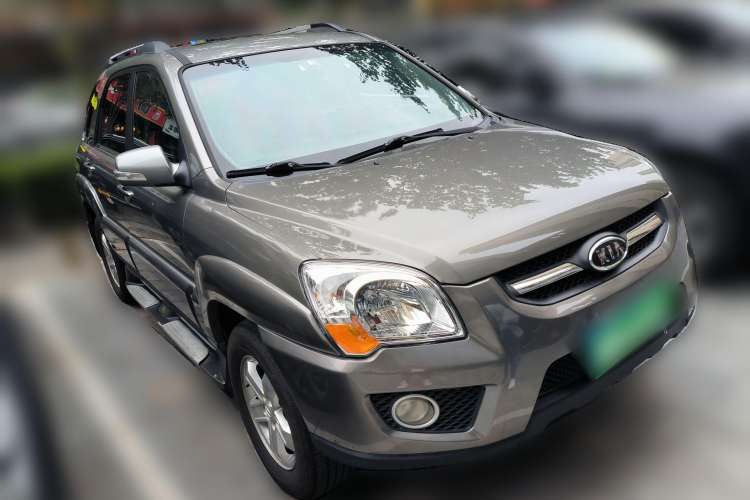 Used Kia Sportage 2009 2.0L Automatic Two-Wheel Drive GLS Front Right 45 Deg