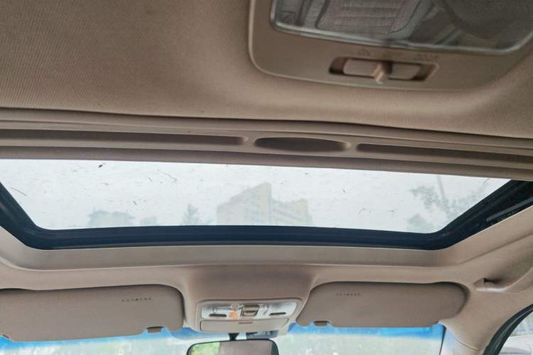 Used Kia Sportage 2009 2.0L Manual Two-Wheel-Drive GLS Headliner