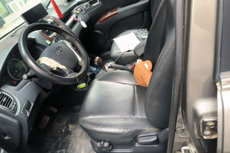 Used Kia Sportage 2009 2.0L Automatic Two-Wheel Drive GLS Left Front Seat