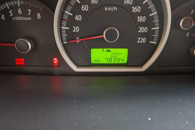 Used Kia Sportage 2009 2.0L Manual Two-Wheel-Drive GLS Odometer Close Up