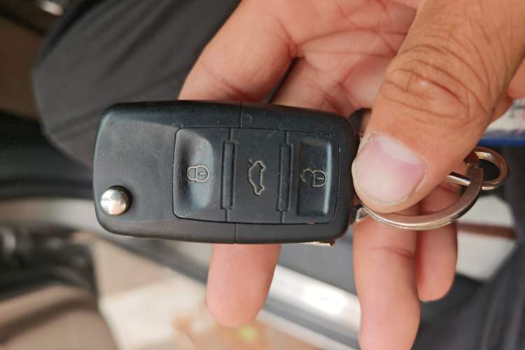 Used Kia Sportage 2009 2.0L Manual Two-Wheel-Drive GLS Vehicle Key