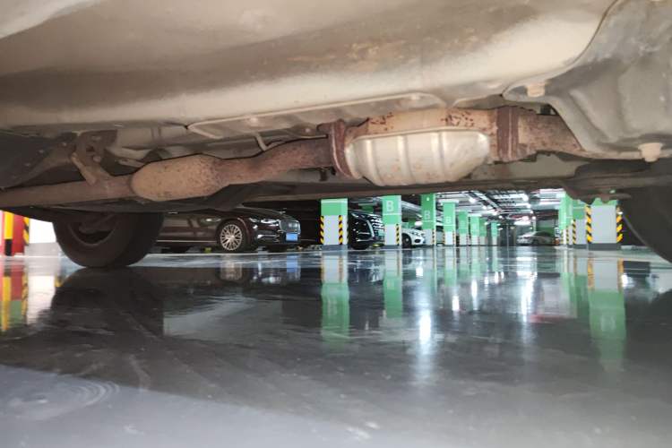 Used Kia Sportage 2009 2.0L Manual Two-Wheel-Drive GL Trim Chassis Front Right