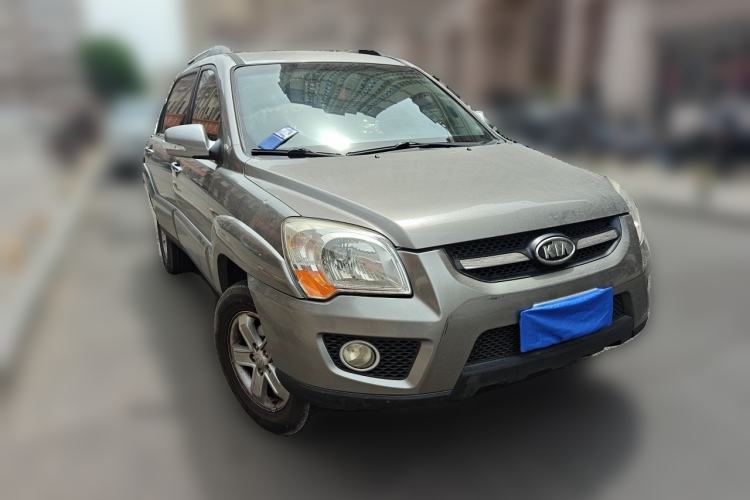 Used Kia Sportage 2009 2.0L Manual Two-Wheel-Drive GLS Front Right 45 Deg