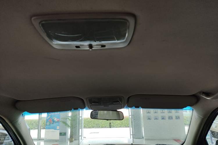 Used Kia Sportage 2009 2.0L Manual Two-Wheel-Drive GL Trim Headliner