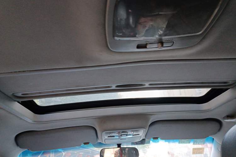 Used Kia Sportage 2009 2.0L Automatic Two-Wheel Drive GLS Headliner