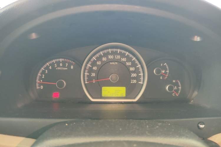 Used Kia Sportage 2009 2.0L Manual Two-Wheel-Drive GL Trim Instrument Cluster