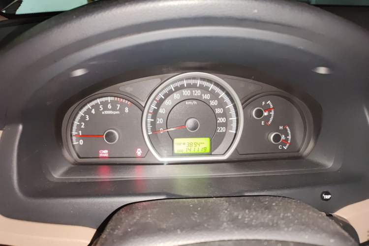 Used Kia Sportage 2009 2.0L Manual Two-Wheel-Drive GL Trim Instrument Cluster