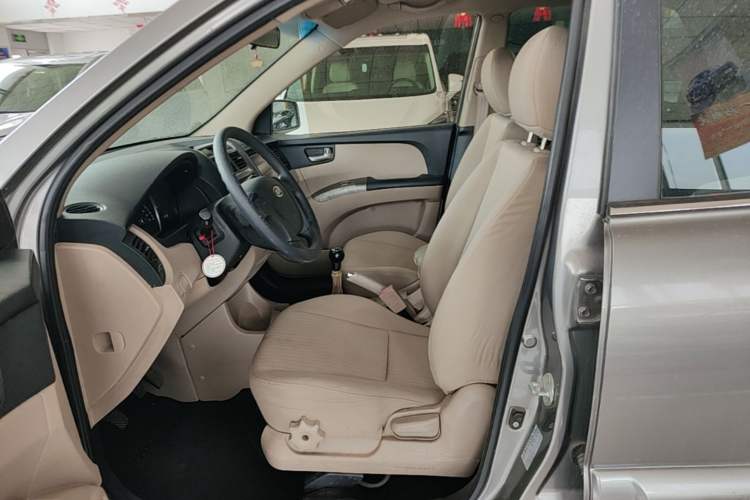 Used Kia Sportage 2009 2.0L Manual Two-Wheel-Drive GL Trim Left Front Seat