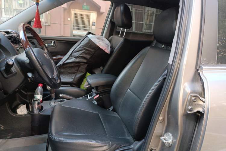 Used Kia Sportage 2009 2.0L Automatic Two-Wheel Drive GLS Left Front Seat