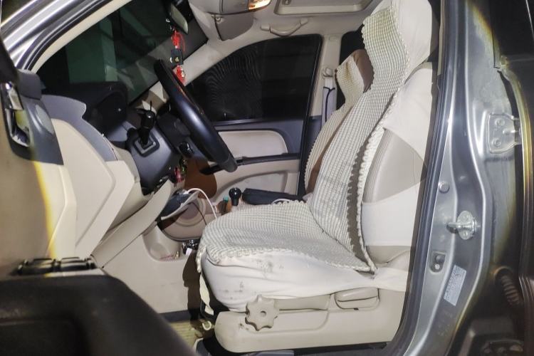 Used Kia Sportage 2009 2.0L Manual Two-Wheel-Drive GL Trim Left Front Seat