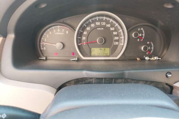 Used Kia Sportage 2009 2.0L Automatic Two-Wheel Drive GLS Odometer Close Up