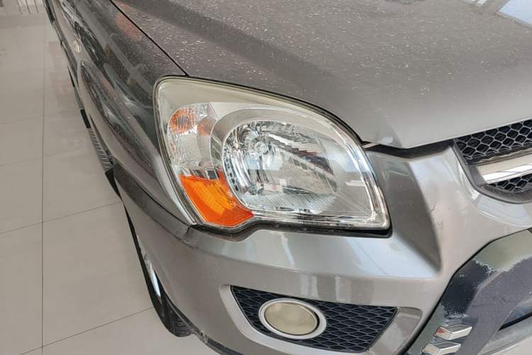 Used Kia Sportage 2009 2.0L Manual Two-Wheel-Drive GL Trim Right Front Headlight