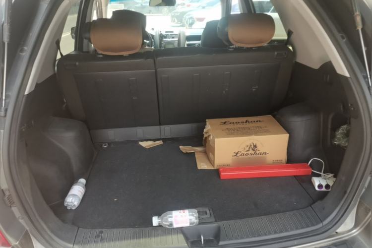 Used Kia Sportage 2009 2.0L Automatic Two-Wheel Drive GLS Trunk