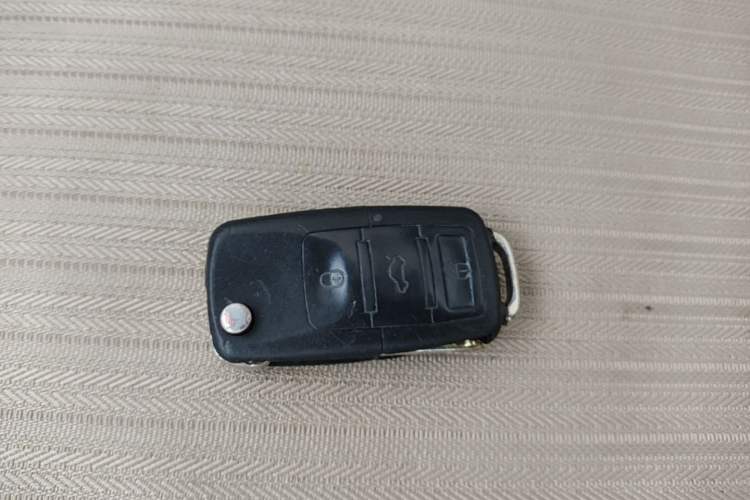 Used Kia Sportage 2009 2.0L Manual Two-Wheel-Drive GL Trim Vehicle Key