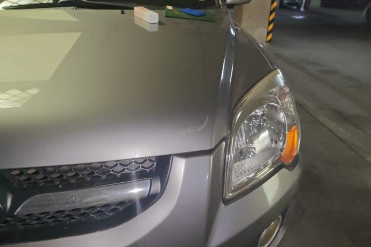 Used Kia Sportage 2009 2.0L Automatic Two-Wheel Drive GLS Engine Bay Left