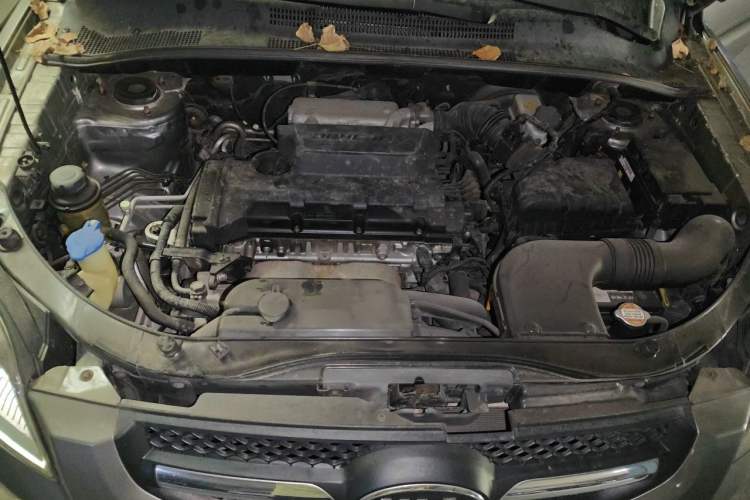 Used Kia Sportage 2009 2.0L Automatic Two-Wheel Drive GLS Engine Bay