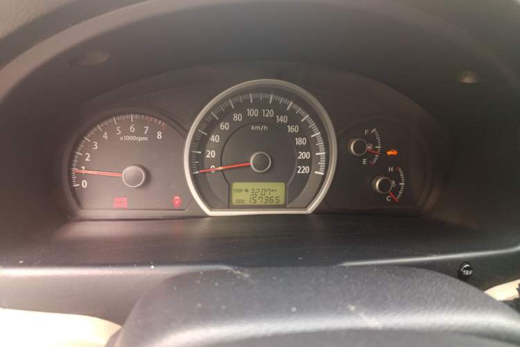 Used Kia Sportage 2009 2.0L Manual Two-Wheel-Drive GL Trim Instrument Cluster