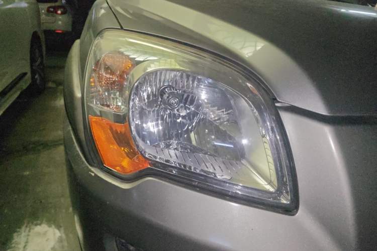 Used Kia Sportage 2009 2.0L Automatic Two-Wheel Drive GLS Right Front Headlight