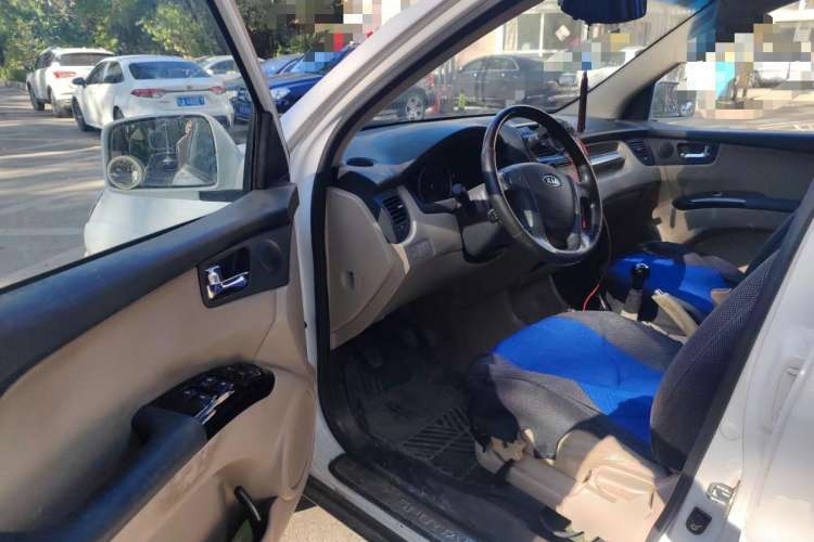 Used Kia Sportage 2009 2.0L Manual Two-Wheel-Drive GLS Driver Seat