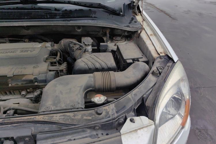 Used Kia Sportage 2009 2.0L Automatic Two-Wheel Drive GLS Engine Bay Left