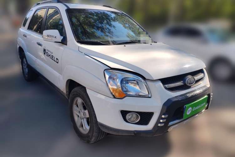 Used Kia Sportage 2009 2.0L Manual Two-Wheel-Drive GLS Front Right 45 Deg