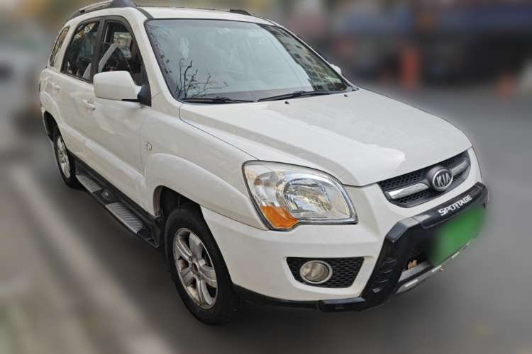 Used Kia Sportage 2009 2.0L Automatic 2WD GL Trim Front Right 45 Deg