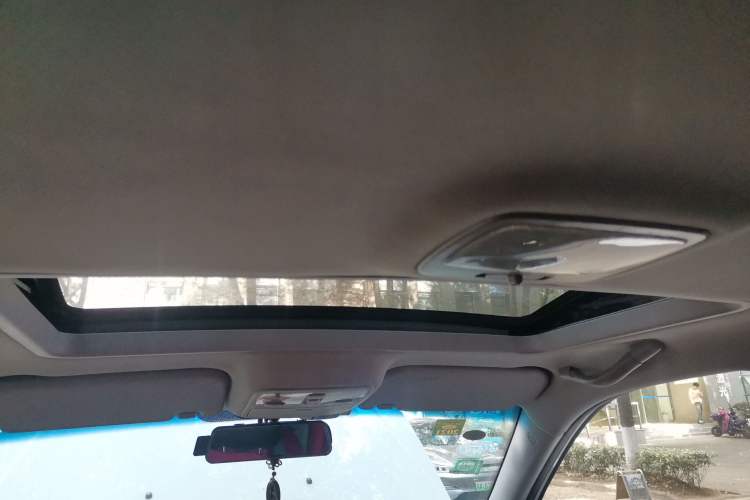 Used Kia Sportage 2009 2.0L Automatic Two-Wheel Drive GLS Headliner