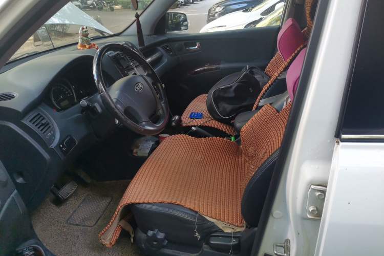 Used Kia Sportage 2009 2.0L Automatic Two-Wheel Drive GLS Left Front Seat