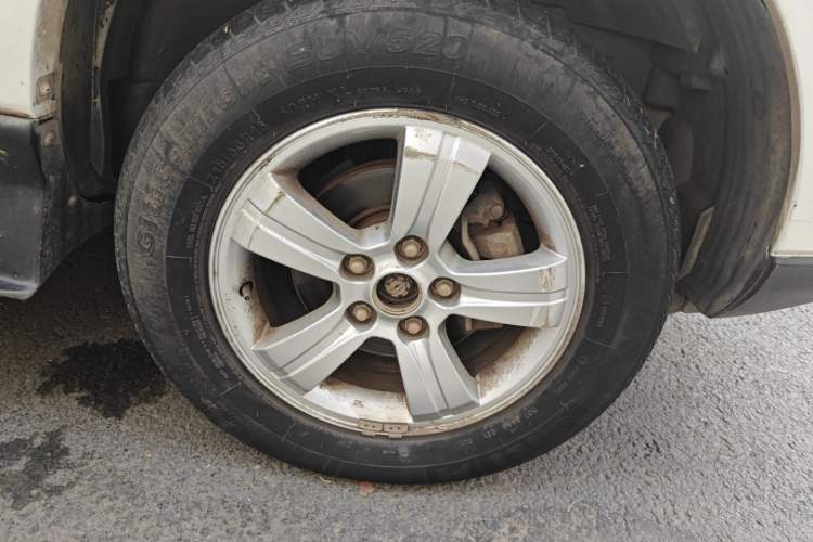 Used Kia Sportage 2009 2.0L Automatic 2WD GL Trim Right Front Wheel Hub