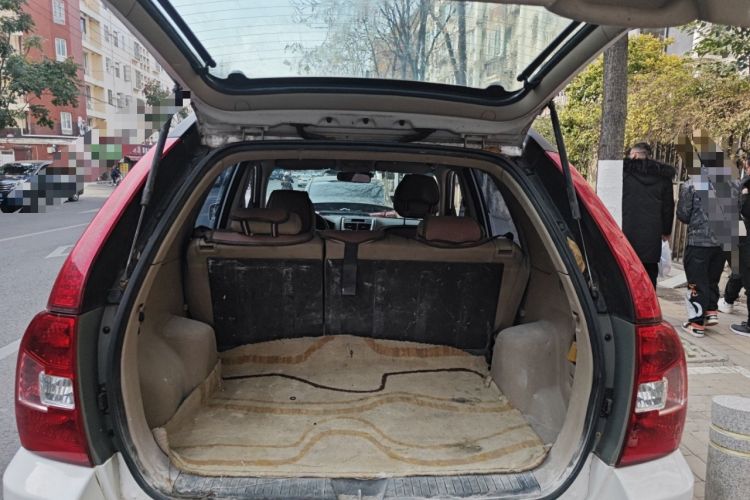Used Kia Sportage 2009 2.0L Automatic 2WD GL Trim Trunk