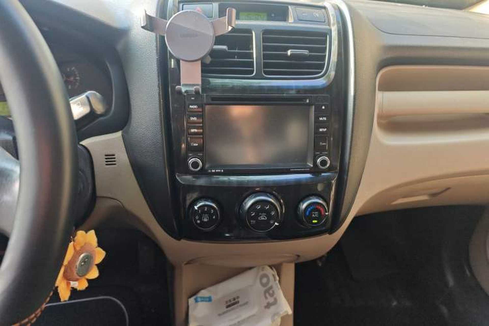 Used Kia Sportage 2011 2.0L Automatic Two-Wheel Drive GL Audio And AC Panel