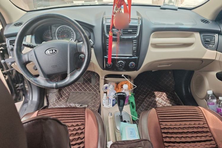 Used Kia Sportage 2011 2.0L Automatic Two-Wheel Drive GL Center Console