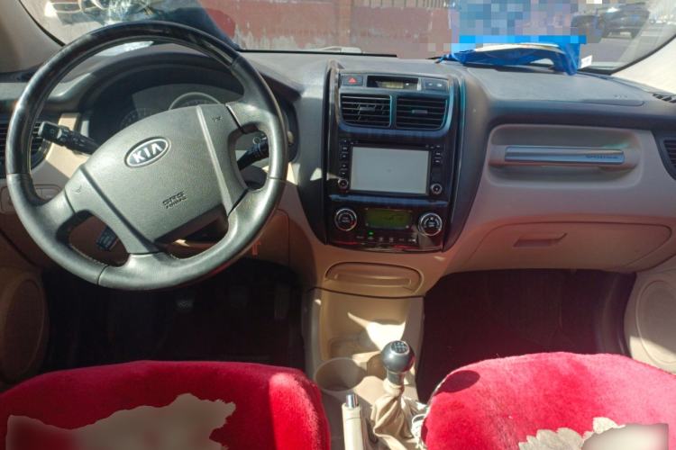 Used Kia Sportage 2011 2.0L Manual 4x4 GLS Trim Center Console