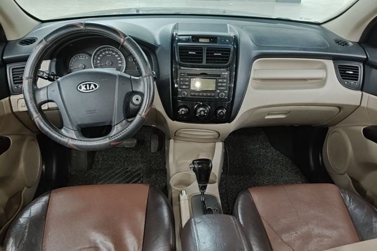 Used Kia Sportage 2011 2.0L Automatic Two-Wheel Drive GL Center Console