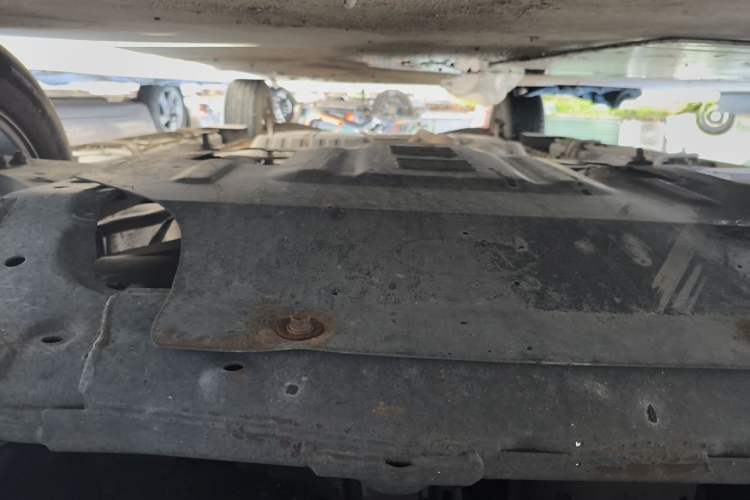 Used Kia Sportage 2011 2.0L Manual Two-Wheel Drive GL Trim Chassis Front