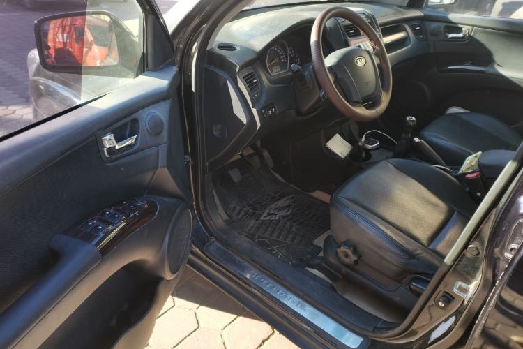 Used Kia Sportage 2011 2.0L Manual 4x4 GLS Trim Driver Seat