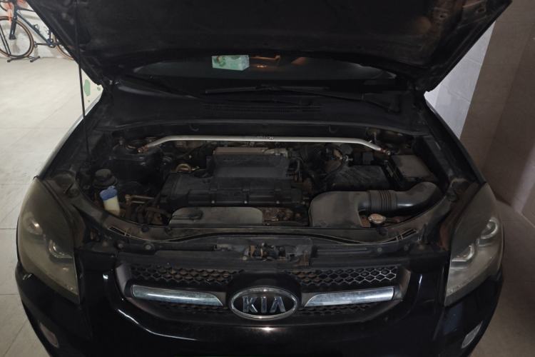 Used Kia Sportage 2011 2.0L Automatic Two-Wheel Drive GLS Engine Bay