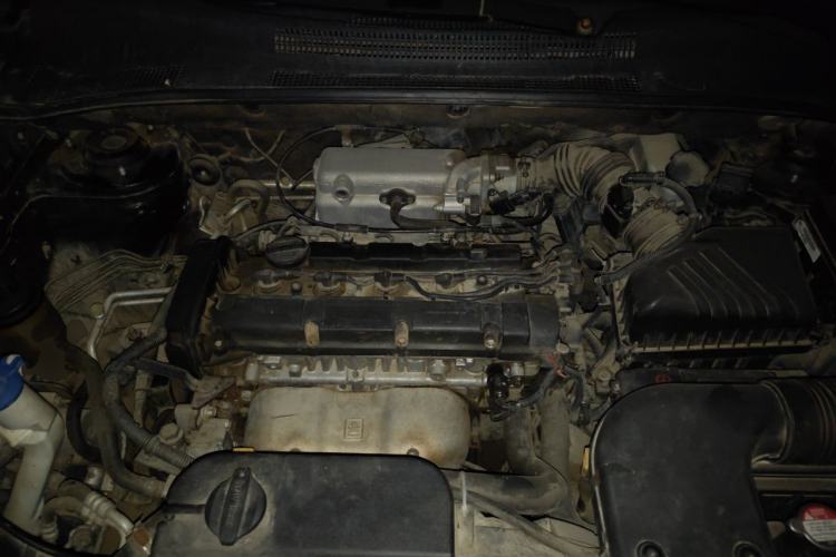Used Kia Sportage 2011 2.0L Automatic Two-Wheel Drive GLS Engine Bay