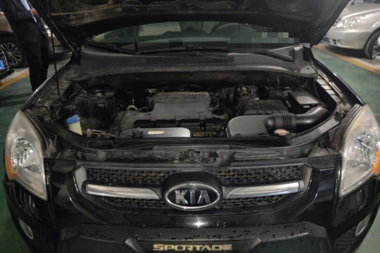 Used Kia Sportage 2011 2.0L Automatic Two-Wheel Drive GL Engine Bay