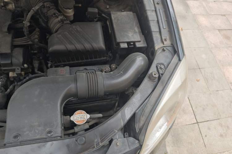 Used Kia Sportage 2011 2.0L Automatic Two-Wheel Drive GL Engine Bay Left