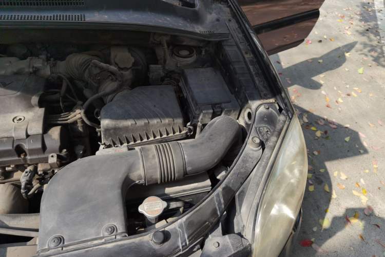 Used Kia Sportage 2011 2.0L Automatic Two-Wheel Drive GLS Engine Bay Left