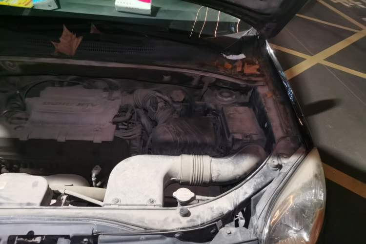 Used Kia Sportage 2011 2.0L Automatic Two-Wheel Drive GL Engine Bay Left