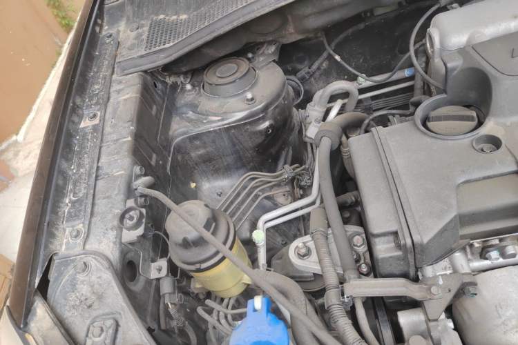 Used Kia Sportage 2011 2.0L Automatic Two-Wheel Drive GL Engine Bay Right