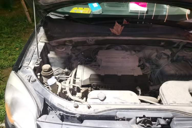 Used Kia Sportage 2011 2.0L Automatic Two-Wheel Drive GL Engine Bay Right
