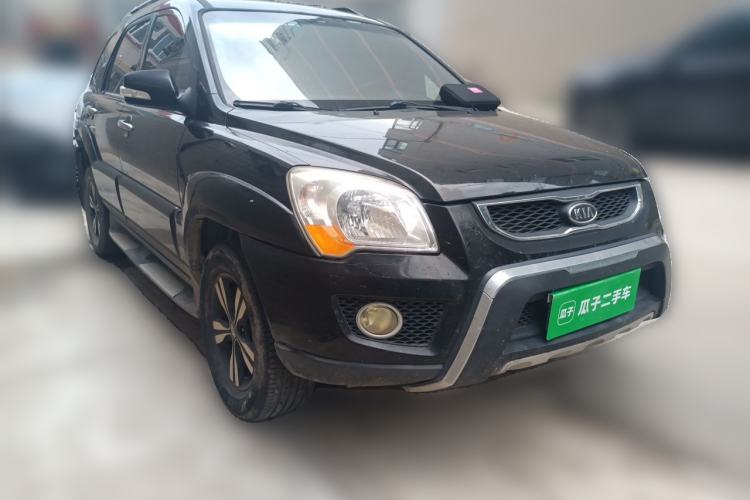 Used Kia Sportage 2011 2.0L Manual Two-Wheel-Drive GLS Front Right 45 Deg