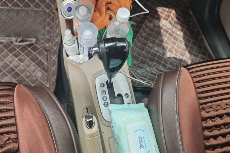 Used Kia Sportage 2011 2.0L Automatic Two-Wheel Drive GL Gear Lever