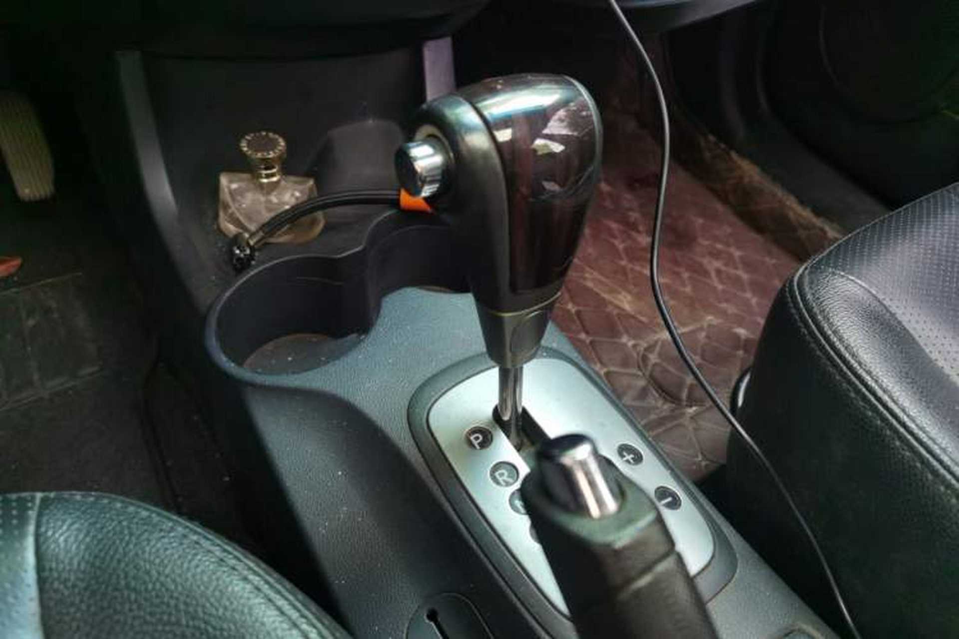 Used Kia Sportage 2011 2.0L Automatic Two-Wheel Drive GLS Gear Lever