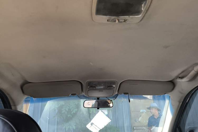 Used Kia Sportage 2011 2.0L Manual Two-Wheel Drive GL Trim Headliner