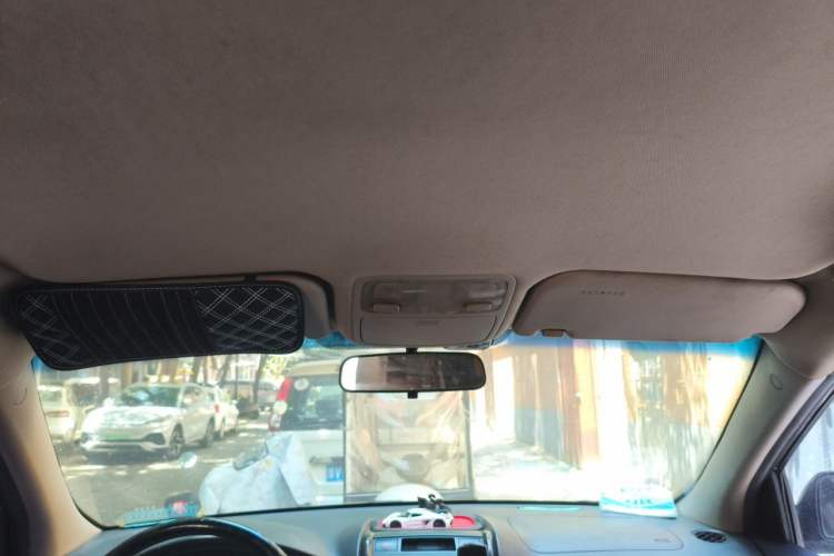 Used Kia Sportage 2011 2.0L Manual Two-Wheel Drive GL Trim Headliner