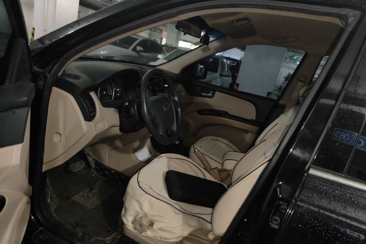 Used Kia Sportage 2011 2.0L Automatic Two-Wheel Drive GL Left Front Seat